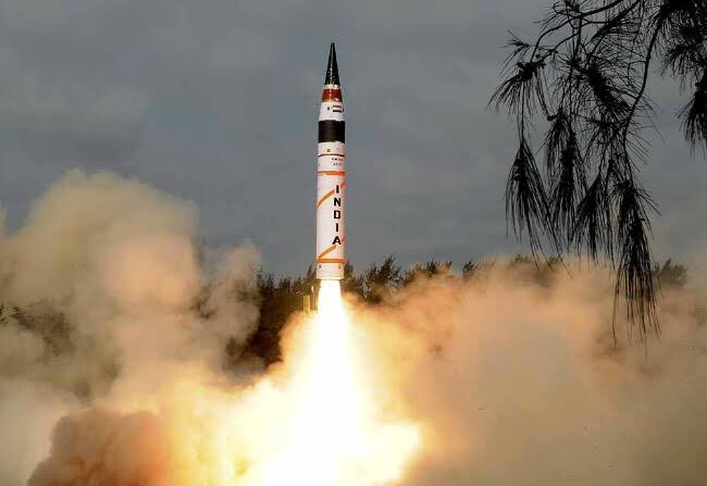भारत ने युद्ध के मैदान में हासिल की बड़ी ताकत, 5000KM तक मार करने में सक्षम अग्नि-5 का हुआ सफल परीक्षण