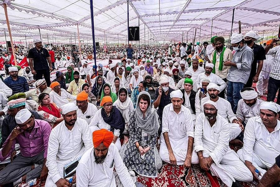 लखीमपुर में शहीद किसानों को अंतिम अरदास में दी गई श्रद्धांजलि, प्रियंका भी पहुंचीं, दोषियों को सजा देने की गूंजी मांग