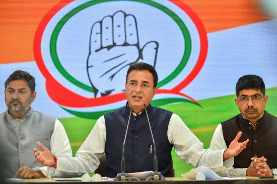 सौ करोड़ वैक्सीनेशन का जश्न मनाने से नहीं भरेंगे जख्म, देना होगा जवाब, कांग्रेस ने मोदी सरकार से पूछे तीखे सवाल