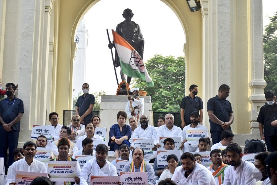 लखीमपुर हिंसाः कांग्रेस का अजय मिश्रा की बर्खास्तगी के लिए देशव्यापी मौन व्रत, प्रियंका ने लखनऊ में की अगुवाई