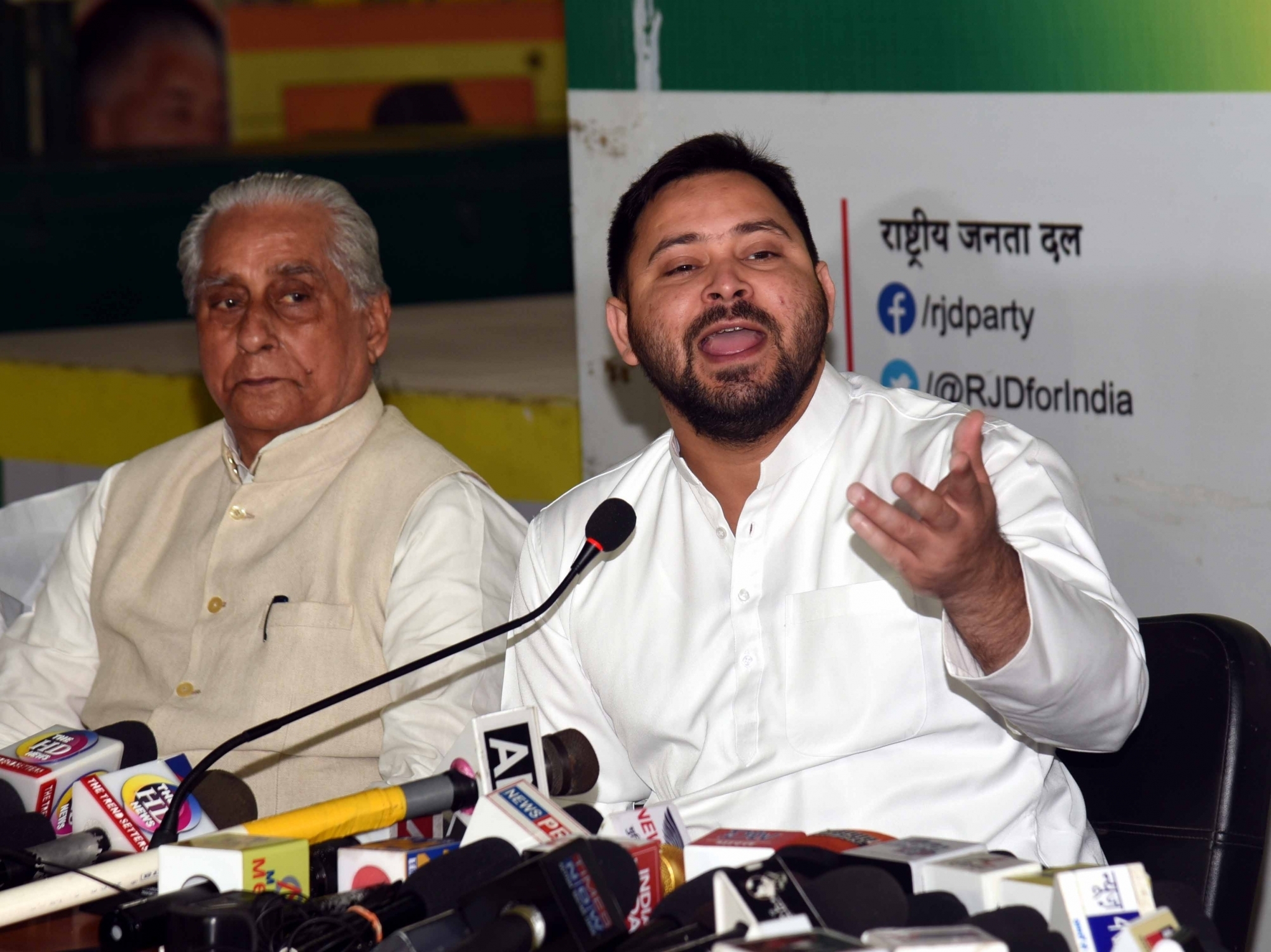 शराबबंदी में नाकामी पर नीतीश सरकार की जमकर खिंचाई, विपक्ष ने बोला हमला