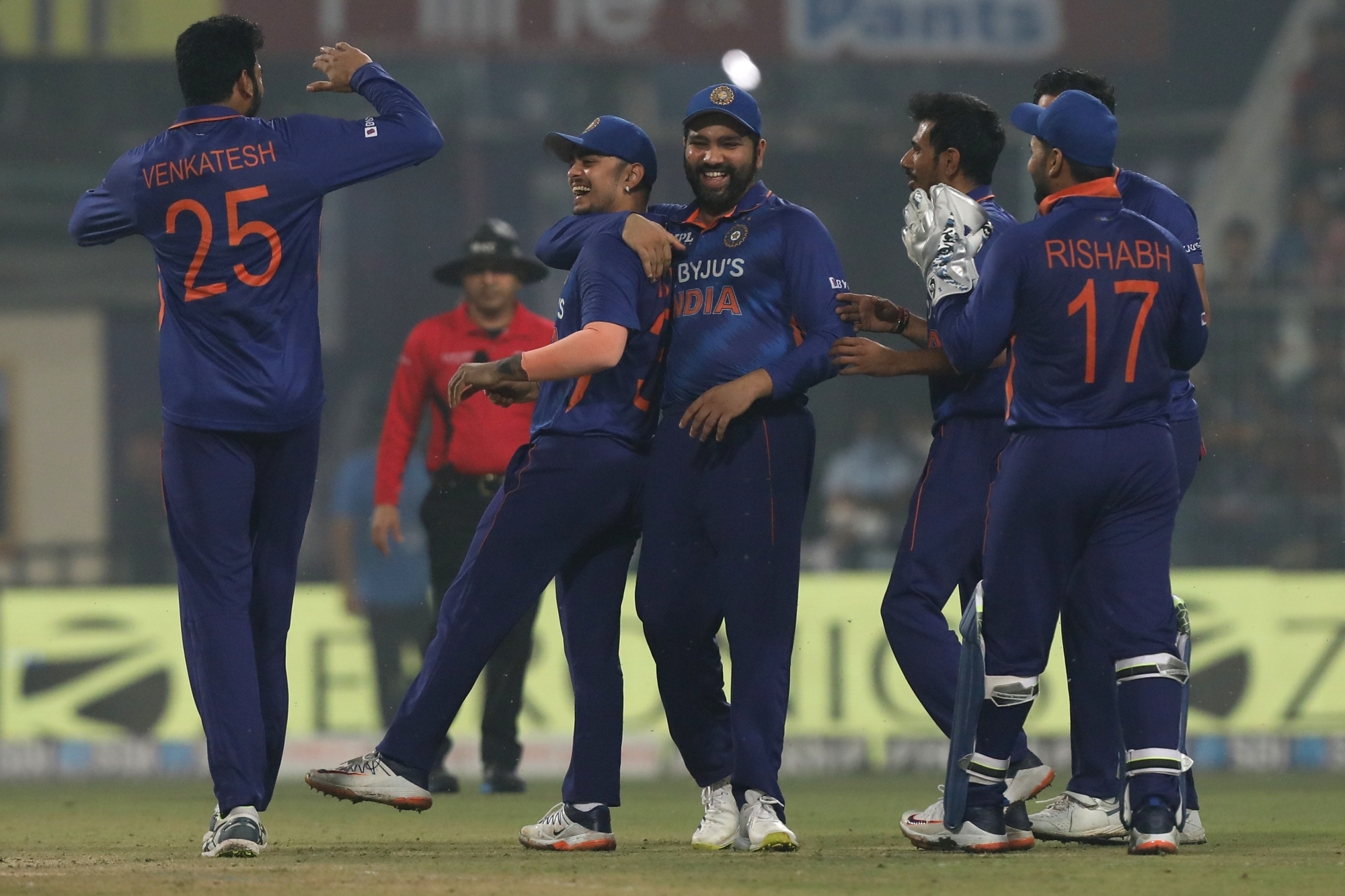 टी20 कप्तान रोहित शर्मा ने गेंदबाजों को लेकर दिया बड़ा बयान, कहा- सीरीज में बेहतर...