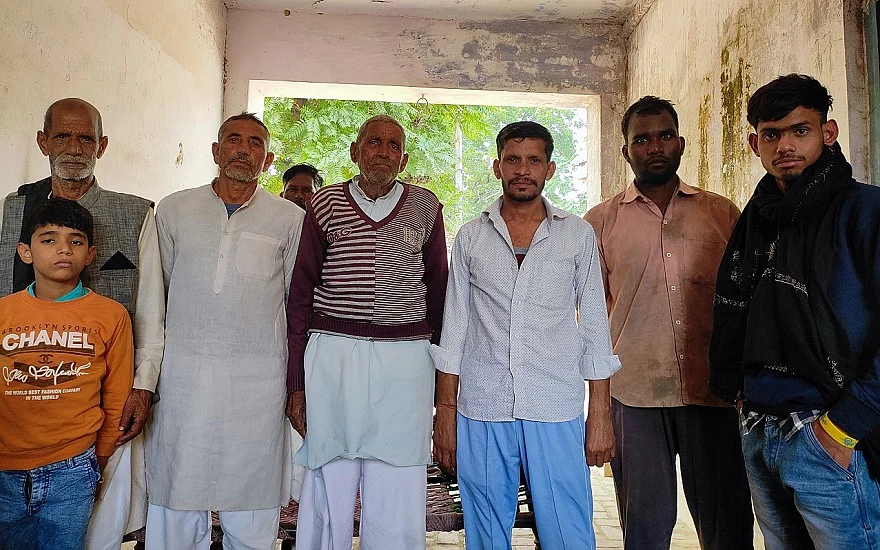 जीत की सुगंध, मगर किसान सावधान, बोले- हम कच्ची फसल नहीं काटते, ठोक-बजाकर फैसला लेंगे