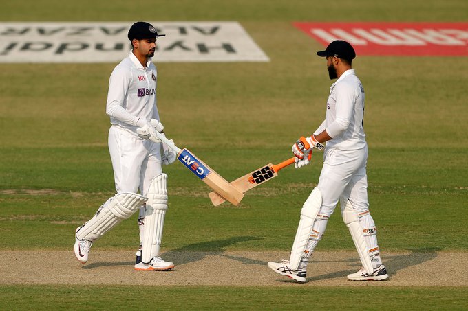 IND vs NZ: पहले दिन का खेल खत्म, अय्यर-जडेजा की शानदार बल्लेबाजी, भारत ने बनाए 4 विकेट पर 258 रन