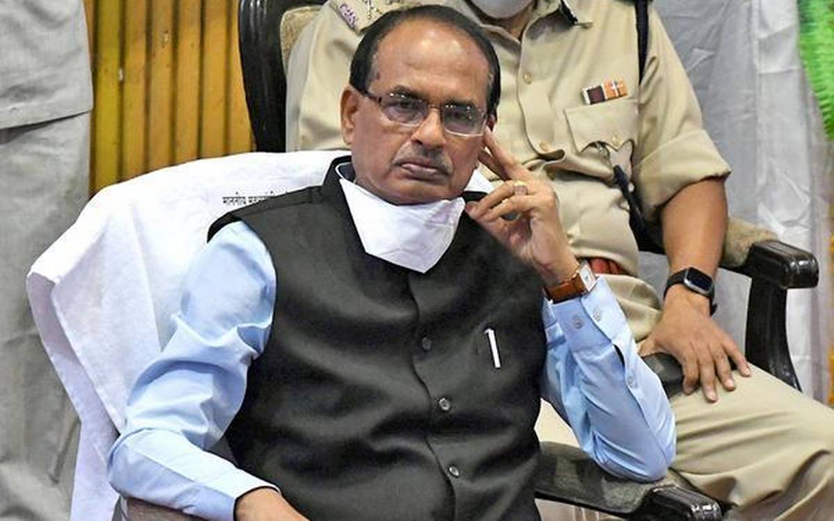 शिवराज सरकार ने पंचायत चुनाव टालने के दिए संकेत, ओमिक्रॉन के खतरे के बीच बढ़ते कोरोना केस का दिया हवाला