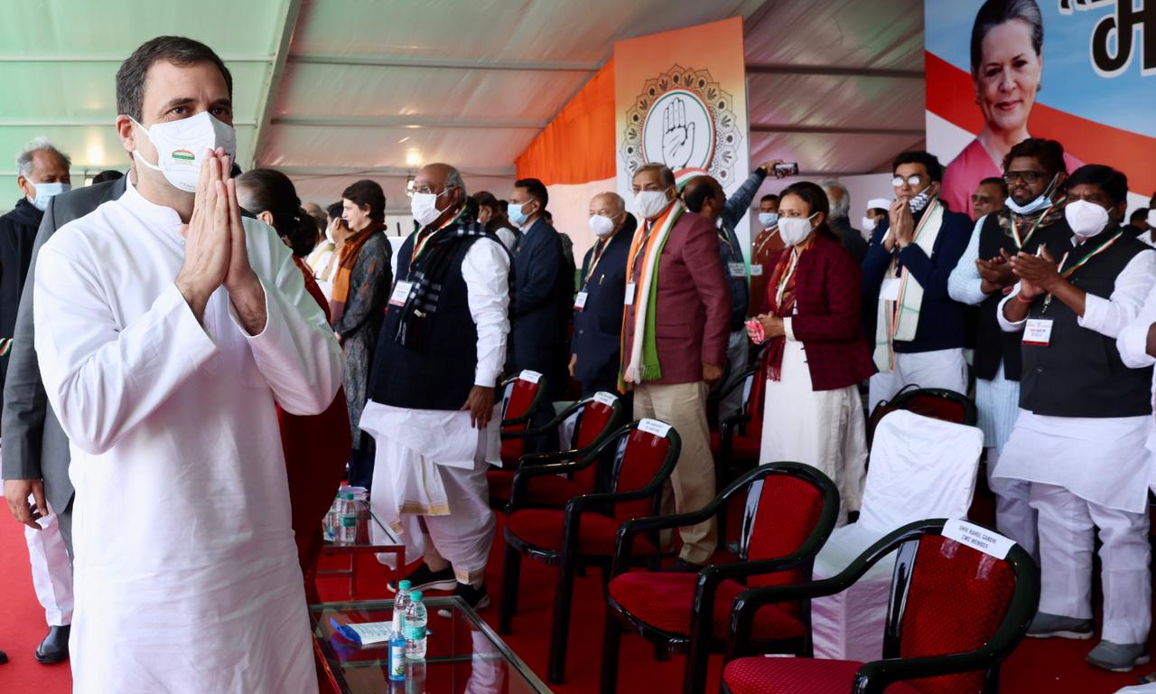 जब हिन्दू किसान खड़ा हुआ तो हिन्दुत्ववादी ने मांगी माफी, जयपुर रैली में मोदी सरकार पर कुछ यूं बरसे राहुल गांधी