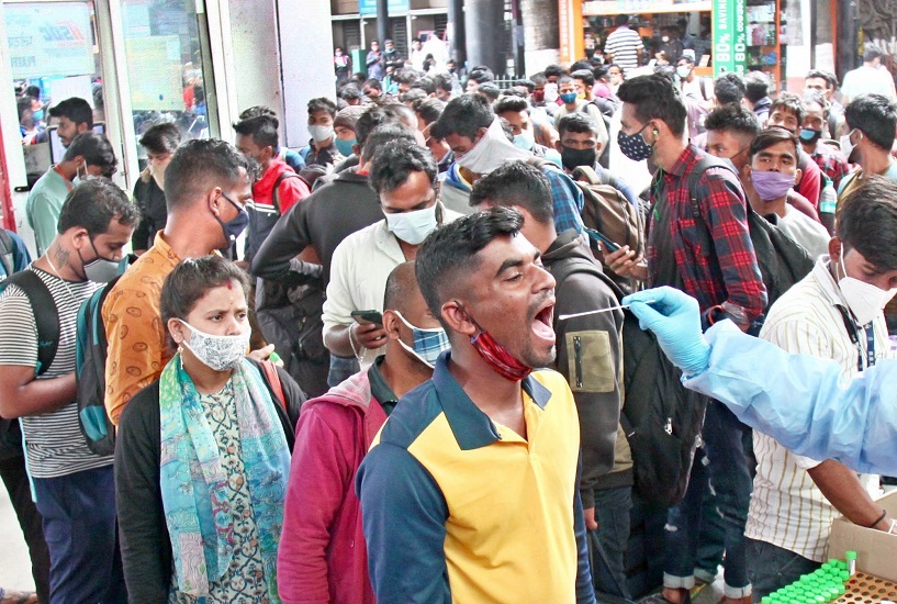 डराने वाली खबरः 27 जिलों में तेजी से बढ़ रहा कोविड संक्रमण, केंद्र ने राज्यों को महामारी को लेकर चेताया