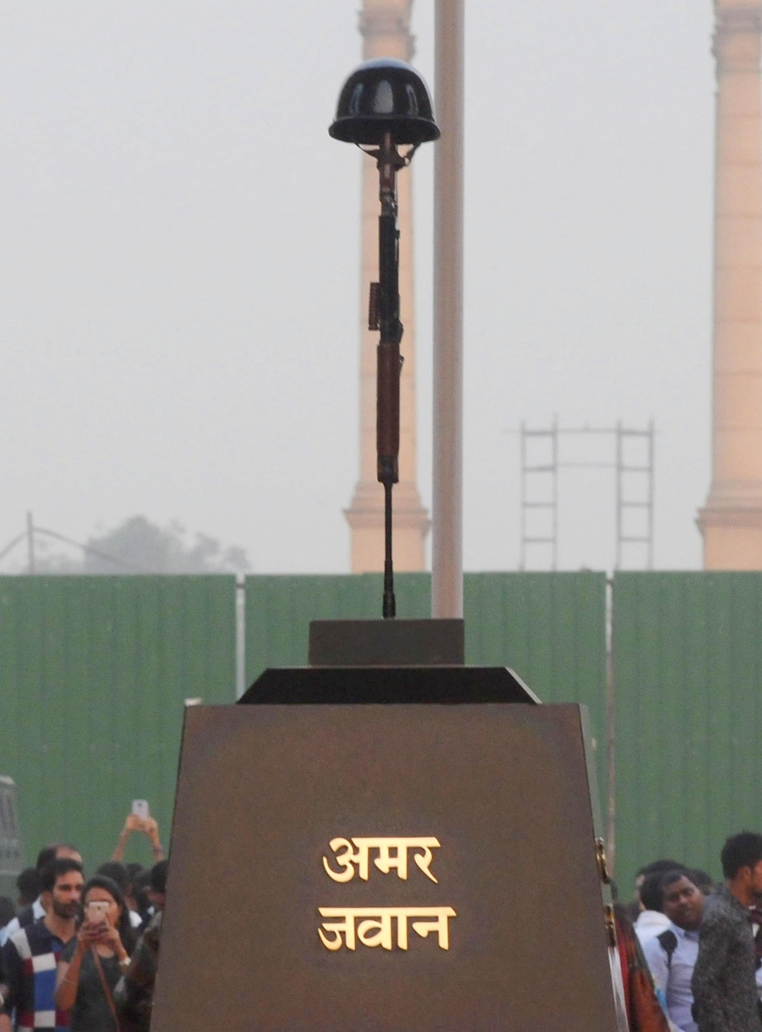अमर जवान की चिराग बुझाना 3,483 बहादुर सैनिकों के बलिदान का अपमान, ये अपराध से कम नहीं: मनीष तिवारी