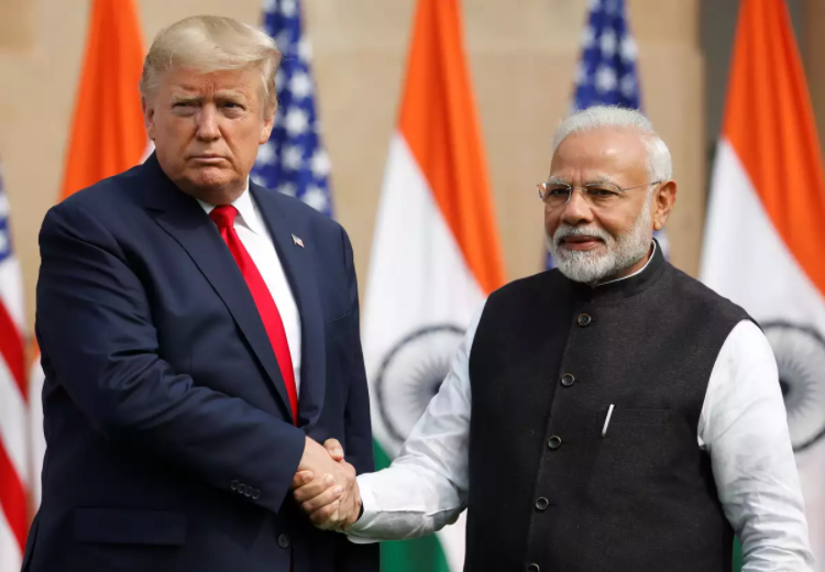 हमारे देश की तरह दक्षिणपंथी तानाशाही की ओर बढ़ता अमेरिका, ट्रंप की खतरनाक सक्रियता बनी लोकतंत्र के लिए खतरा
