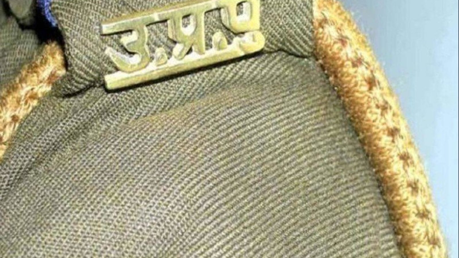 प्रयागराज में छात्रों से झड़प के बाद 2 गिरफ्तार, 6 पुलिसकर्मी निलंबित, 1,000 अज्ञात लोगों के खिलाफ मामला दर्ज