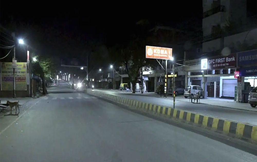 बिहार में नाइट कर्फ्यू लगा, मंदिर-मस्जिद बंद, सिनेमा-पार्क पर भी ताले, दुकानें 8 बजे तक ही खुलेंगी