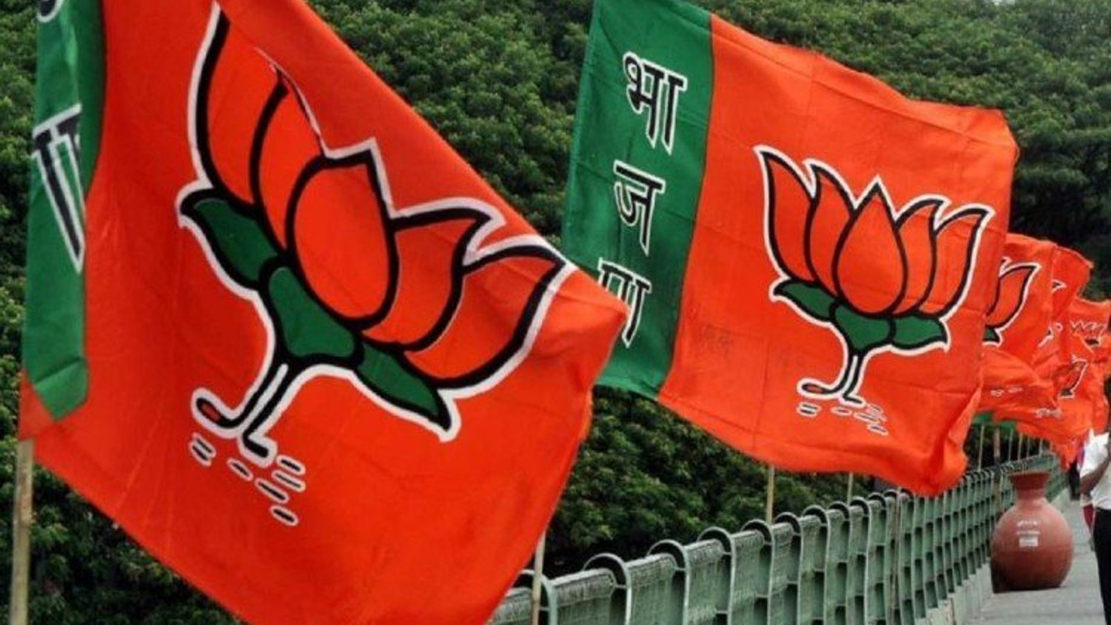 दस साल सत्ता में रहने के बावजूद गोवा में बैकफुट पर BJP, महंगाई और राज्य सरकार में भ्रष्टाचार ने बढ़ाई टेंशन