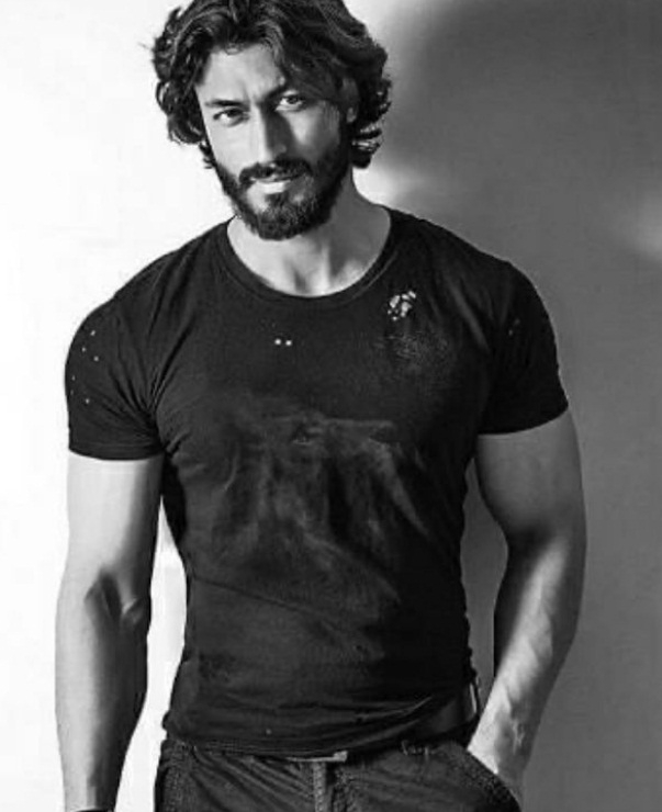 विद्युत ने सोशल मीडिया पर शेयर किया चौंकाने वाला वीडियो और सलमान ने मीका सिंह का नाम लेकर राखी सावंत को चिढ़ाया
