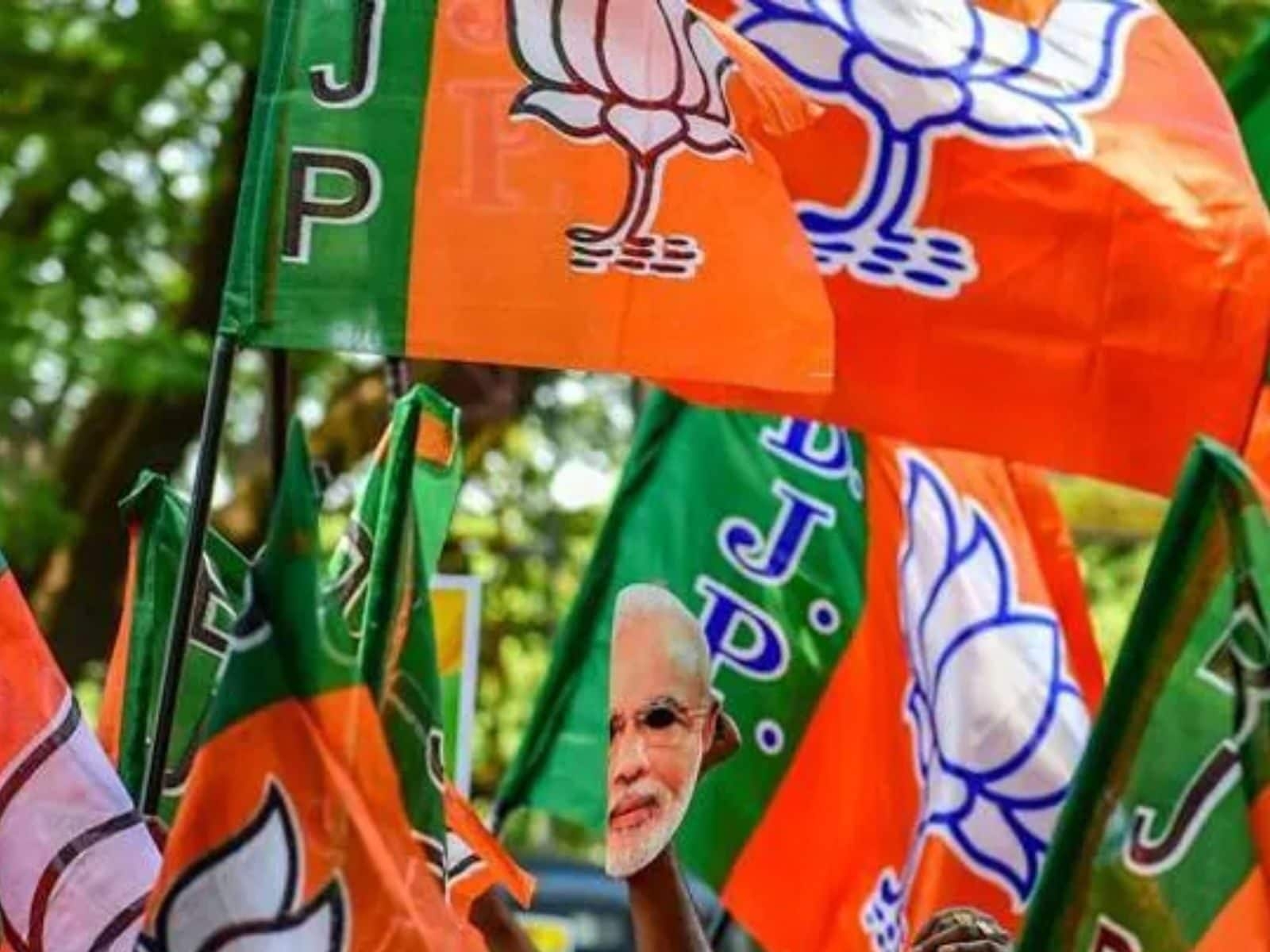 पश्चिम बंगाल BJP में बगावत तेज, केन्द्रीय मंत्री समेत कई बड़े नेता छोड़ सकते हैं पार्टी!