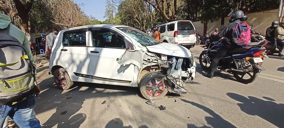 रांची में हाई सिक्योरिटी वाले इलाके में शिबू सोरेन के आवास के सामने अंधाधुंध फायरिंग, एक की मौत, दो जख्मी