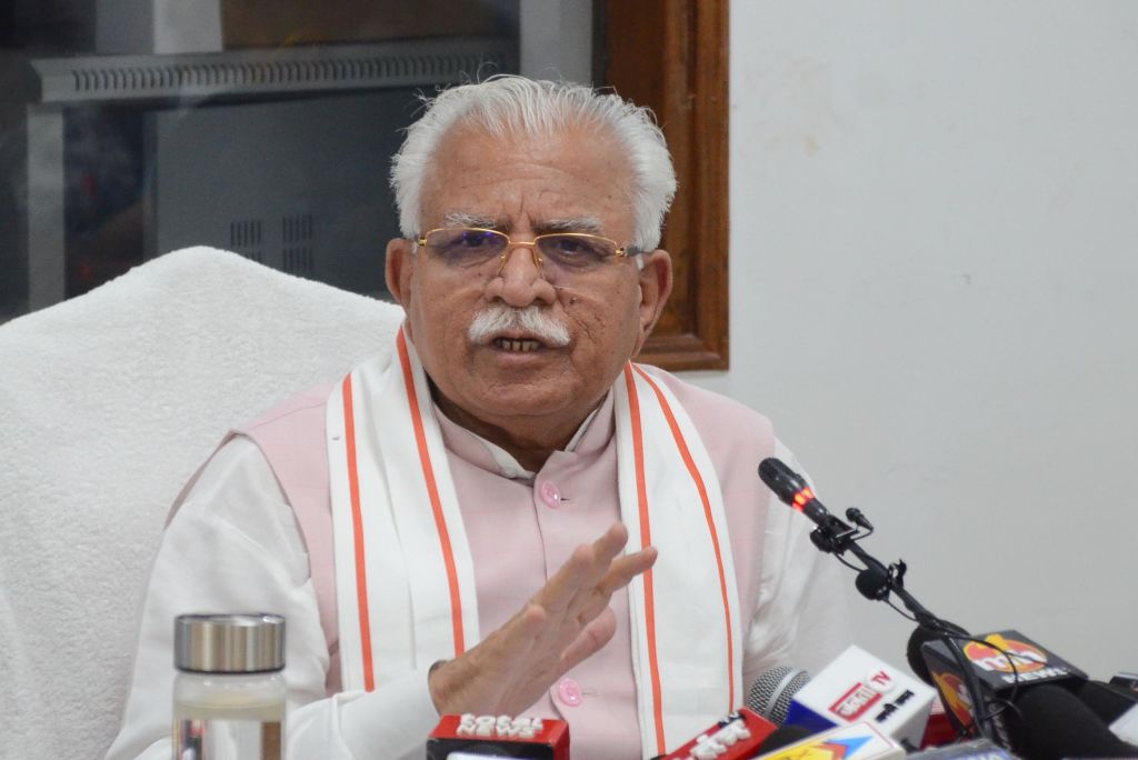हरियाणा के सीएम खट्टर ने बेरोजगारी दूर करने की जगह बेरोजगारी की दर बताने वाली एजेंसी को ही धमकाया, कहा-लेंगे एक्शन