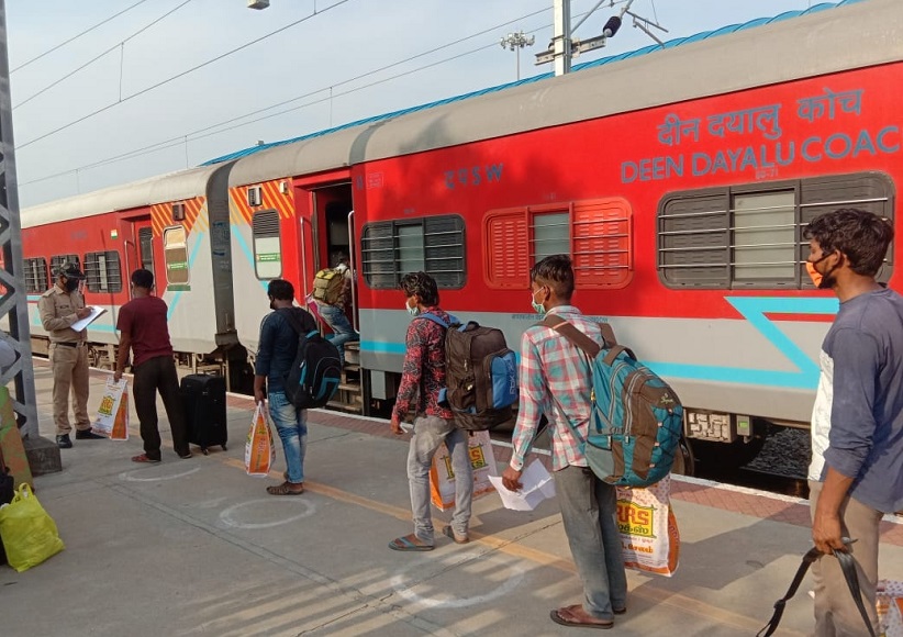 कई ट्रेनों को बंद और कई के रूट बदलने की तैयारी में रेलवे, जरूरत के मुताबिक रूट तय होगा, ट्रेनें शुरू की जाएंगी