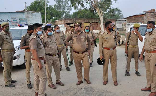 गोरखनाथ मंदिर, लखनऊ रेलवे और बस स्टेशन, विधानसभा को उड़ाने की धमकी का मिला ट्वीट, बढ़ाई गई सुरक्षा