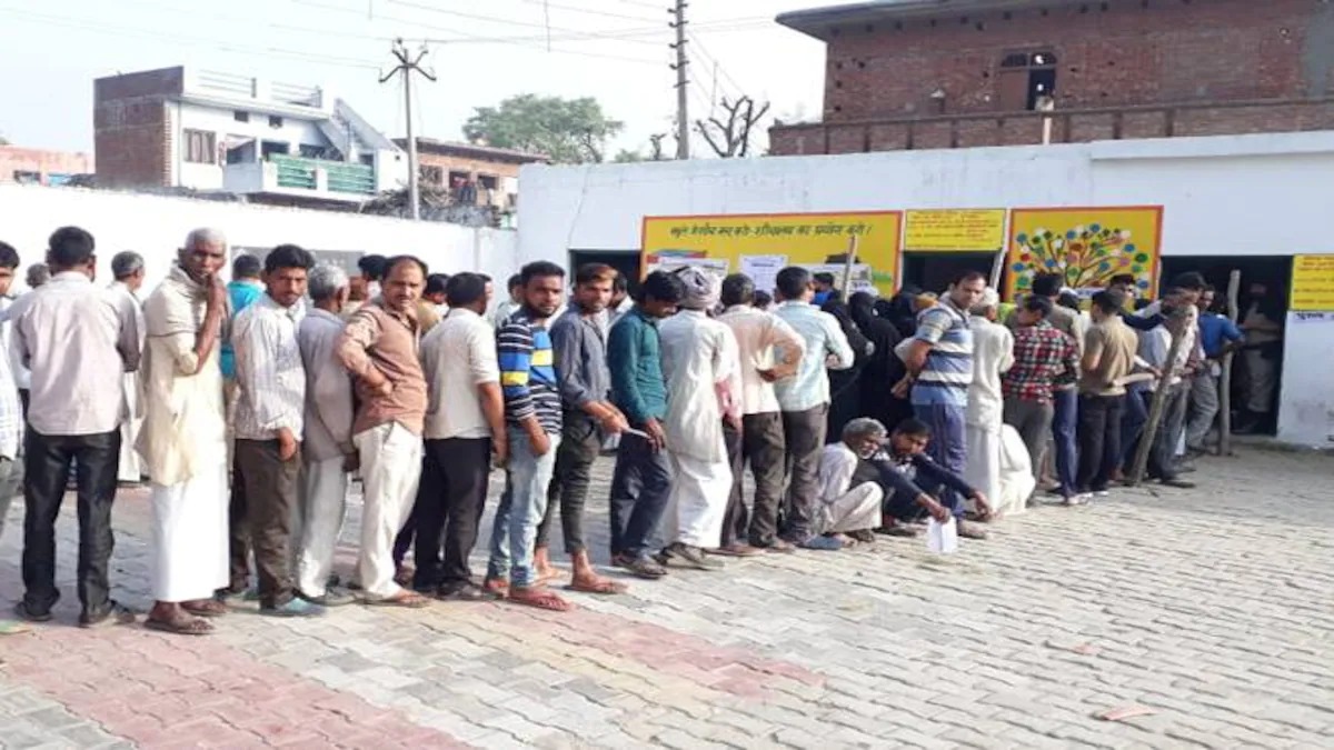 Election 2022: सुबह 11 बजे तक यूपी में 23.03 प्रतिशत, उत्तराखंड 18.97 प्रतिशत और गोवा में 26.63 प्रतिशत हुआ मतदान