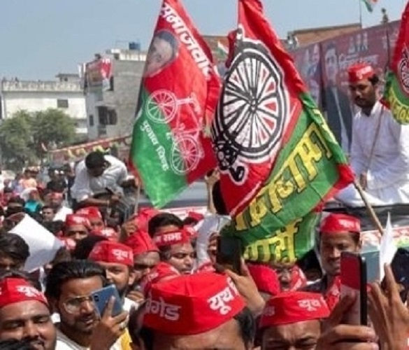 यूपी चुनावः कर्नलगंज से सपा प्रत्याशी पर रेप का केस दर्ज, भाई और समर्थकों के साथ जबरन घर में घुसने का आरोप