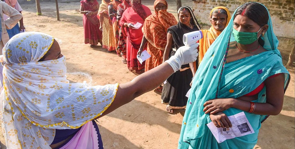 Goa Election 2022: गोवा में 40 विधानसभा सीटों के लिए मतदान, सत्तारूढ़ बीजेपी की राह नहीं आसान!