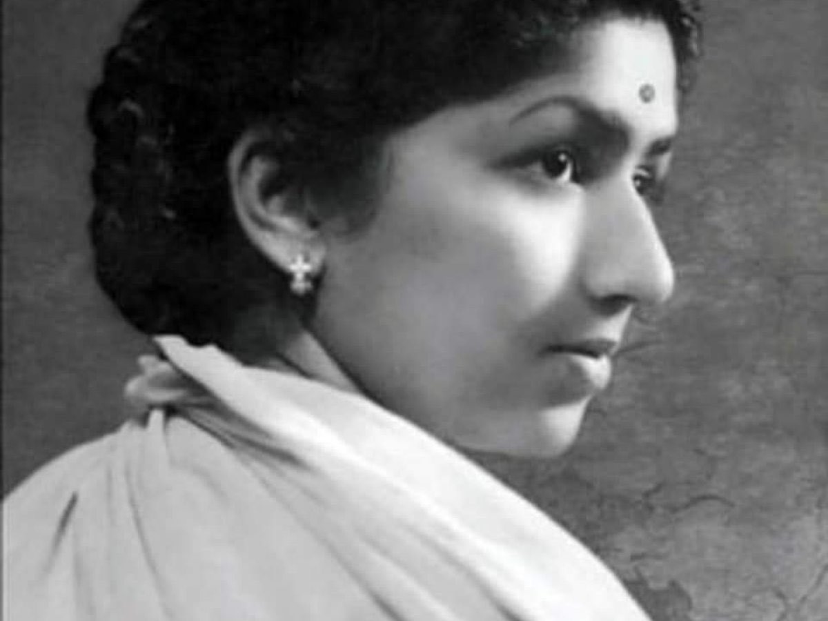 लता मंगेशकर ने सात दशकों के संगीत सफर से बनाई अपनी अमर पहचान, जानें उनकी संगीत यात्रा के बारे में