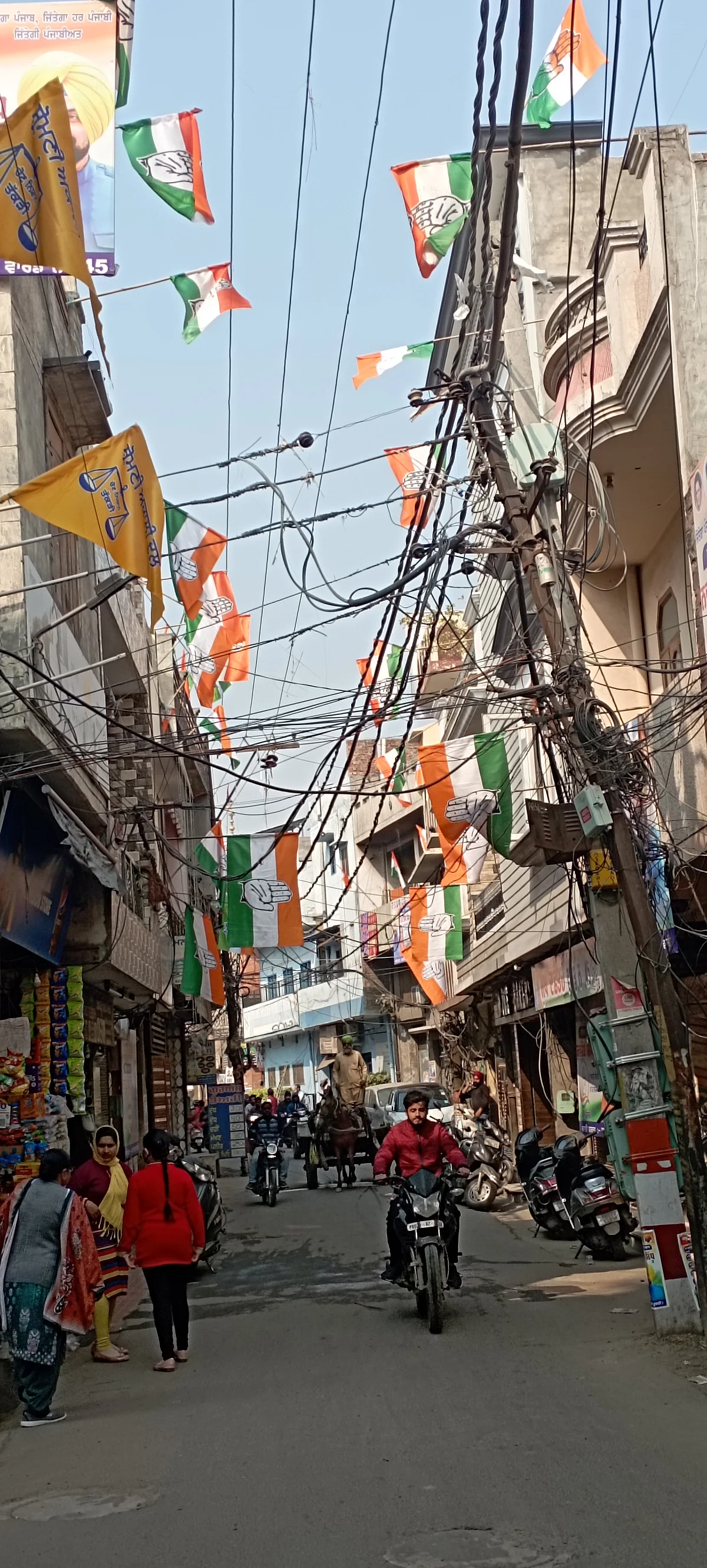 फोटो: धीरेंद्र अवस्थी