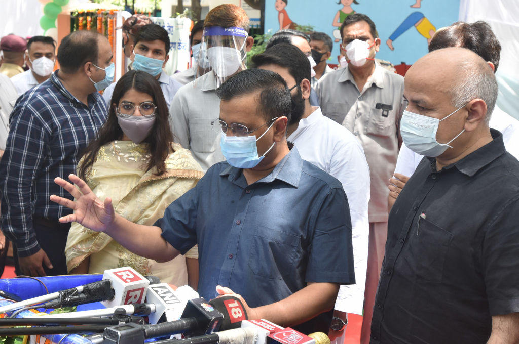 वादे से मुकरी केजरीवाल सरकार, कोविड मौत पर नहीं दिया हेल्थकेयर वर्कर्स के परिवारों को एक करोड़ का मुआवजा