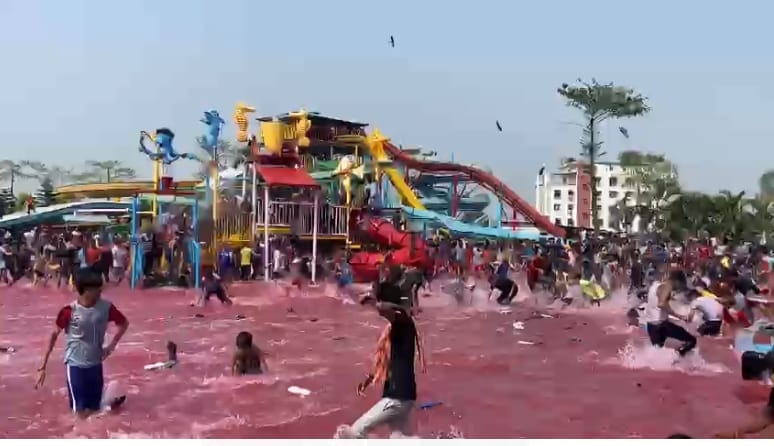 यूपी सरकार ने कोविड प्रतिबंधों में किए बड़े बदलाव, स्विमिंग पूल, वॉटर पार्क और आंगनबाड़ी अब खुलेंगे, लेकिन...