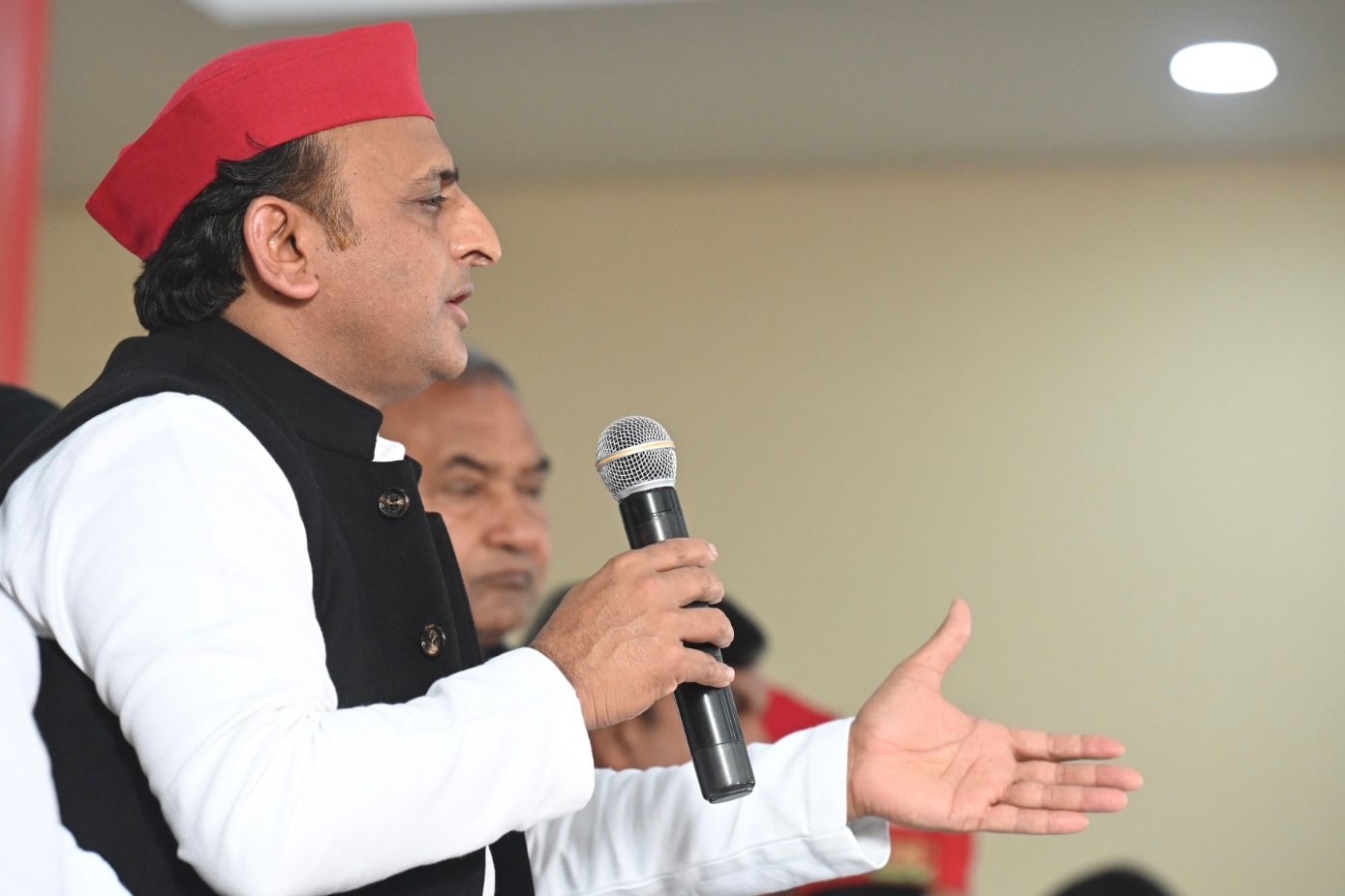 अब 'लखीमपुर फाइल्स' पर भी बने फिल्म, अखिलेश यादव का सरकार पर तंज