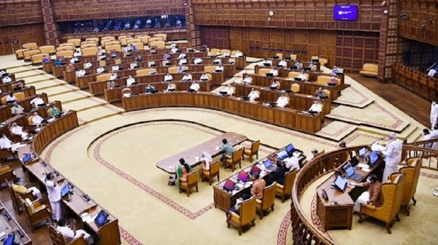 अर्थजगत की खबरें: केरल विधानसभा में LIC विनिवेश के खिलाफ प्रस्ताव पास, रूस में ऐप्पल एप स्टोर से 7 हजार ऐप्स गायब