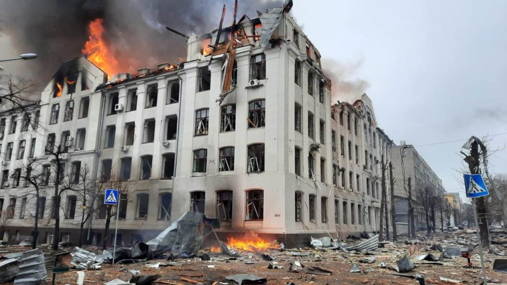 Russia-Ukraine War: खारकीव में रूस ने बरपाया कहर, बमबारी में 2 बच्चों समेत 8 लोगों की गई जान