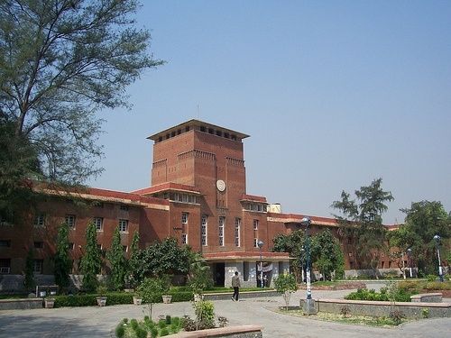 शिक्षक संगठन का दावा, दिल्ली विश्वविद्यालय के 60 से अधिक शिक्षकों की कोरोना से मौत, परिजनों के लिए की ये मांग