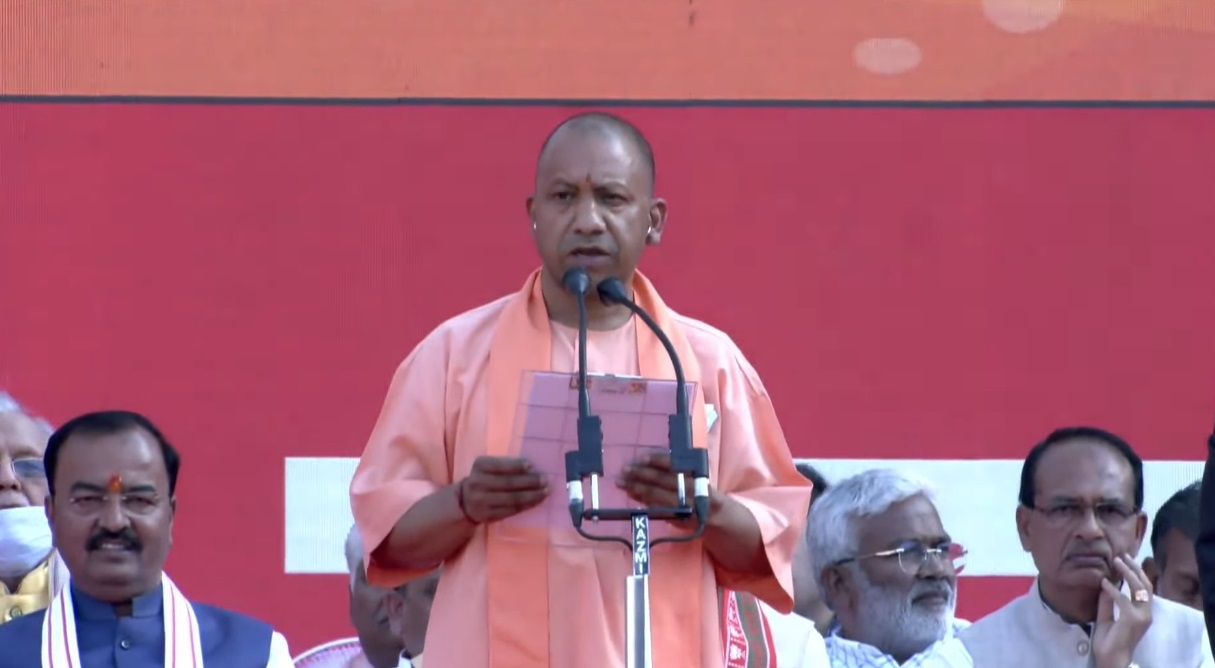 योगी आदित्यनाथ ने दूसरी बार ली यूपी सीएम पद की शपथ, केशव, ब्रजेश पाठक बने उपमुख्यमंत्री, देखें पूरी लिस्ट