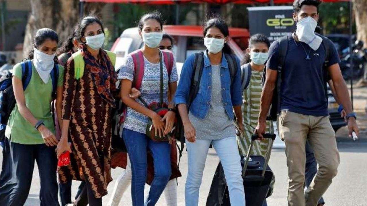 कोरोना इफेक्ट! गाजियाबाद में धारा 144 लागू, यूपी के इन 7 जिलों में सार्वजनिक जगहों पर मास्क अनिवार्य