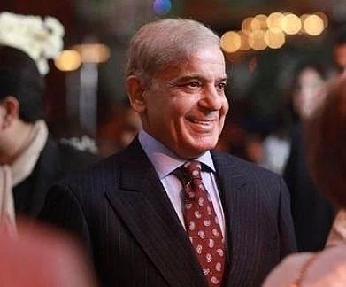 दुनिया की खबरें: शंघाई में सख्त लॉकडाउन से लोग नाराज, विरोध शुरू, शहबाज शरीफ पाकिस्तान के 23वें पीएम चुने गए
