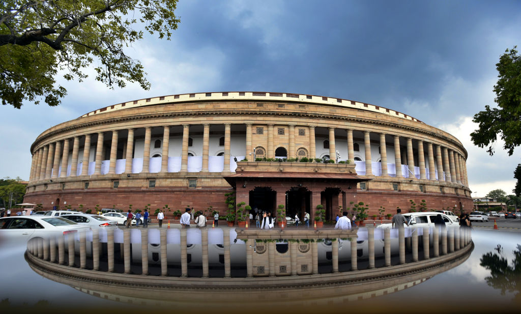 समय से 2 दिन पहले स्थगति हो गई संसद की कार्यवाही, लेकिन महंगाई पर चर्चा सुनने को तैयार नहीं सरकार, विपक्ष ने कहा...