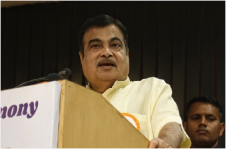 सरकारी कार्यक्रम में फिर दिखी BJP कार्यकर्ताओं की गुंडागर्दी, गडकरी के सामने तेलंगाना के मंत्री का भाषण रोका