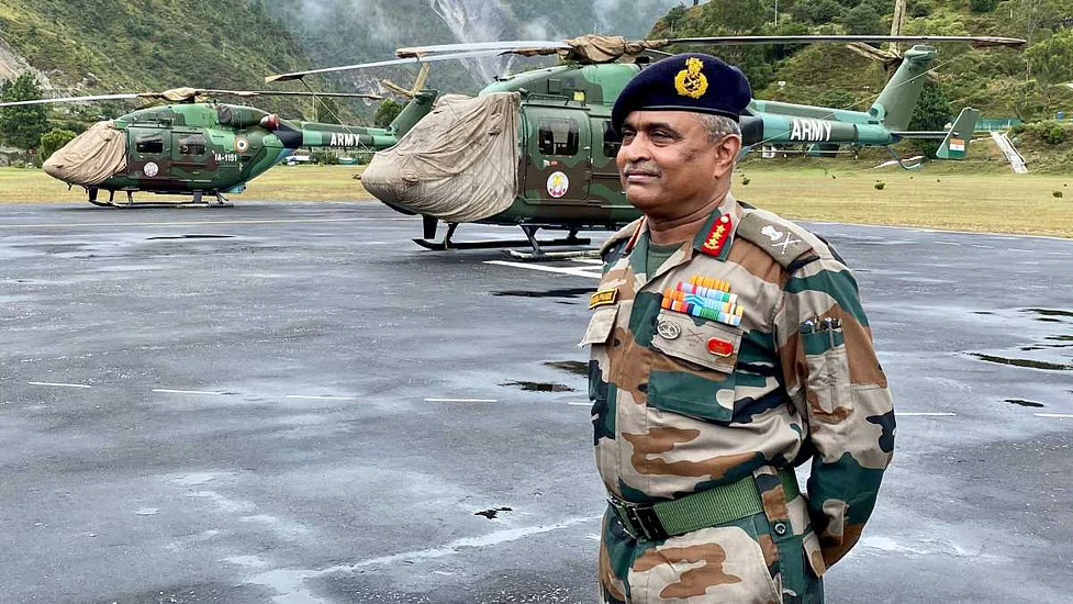 लेफ्टिनेंट जनरल मनोज पांडे होंगे देश के अगले सेना प्रमुख, आर्मी चीफ बनने वाले पहले इंजीनियर होंगे मनोज पांडे