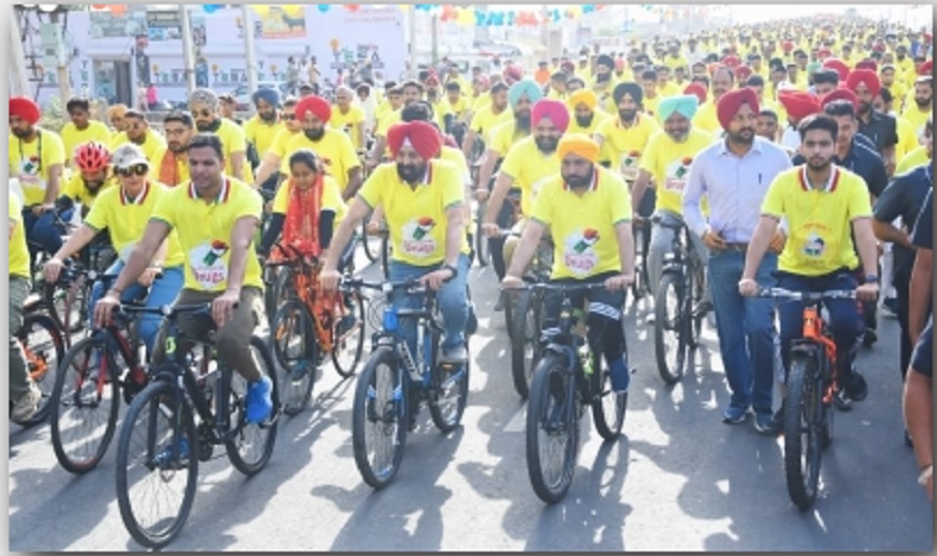 पंजाब में नशे के खिलाफ निकाली गई साइकिल रैली, मुख्यमंत्री भगवंत मान ने दिखाई हरी झंडी