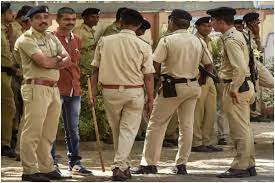 MP में फिर बवाल, नीमच में दो समुदायों में भिड़ंत के बाद आगजनी-पथराव, धारा 144 लागू, सभी को घरों में रहने की हिदायत