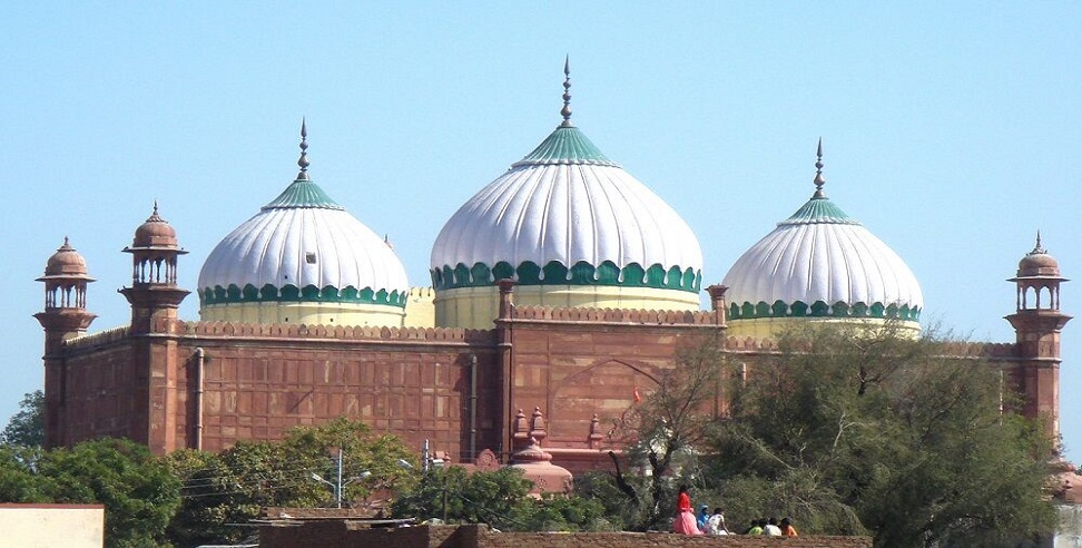 ज्ञानवापी के बाद मथुरा का शाही ईदगाह सील करने की मांग, कोर्ट में याचिका, 'कृष्ण जन्मभूमि के अवशेष से छेड़छाड़ की आशंका'