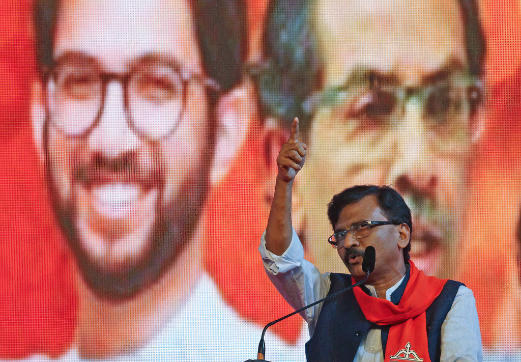 बड़ी खबर LIVE: ED समन पर संजय राउत का केंद्र सरकार पर तंज, कहा- चाहे कुछ कर लें, मैं गुवाहाटी नहीं जाऊंगा