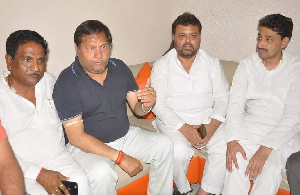 दुबई में गिरफ्तार गुप्ता ब्रदर्स की कहानीः पहले सहारनपुर में चलाई राशन दुकान, फिर चलाई दक्षिण अफ्रीका में सरकार