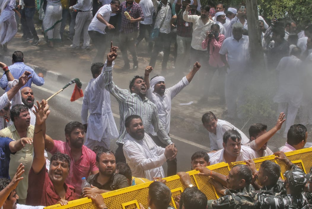 देशभर में कांग्रेस का संग्राम! वीडियो में देखिए दिल्ली से लेकर गोवा तक कैसे हो रहा मोदी सरकार का विरोध