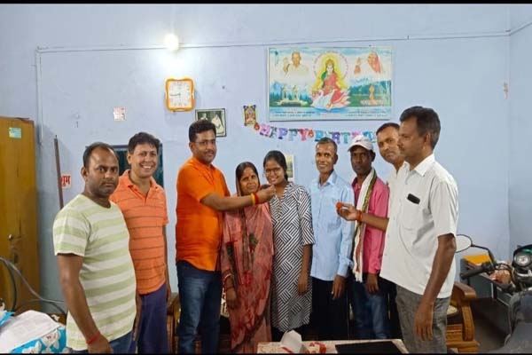 पिता हैं गेट-ग्रिल कारीगर, बिटिया बनी झारखंड सिविल सर्विस परीक्षा की टॉपर