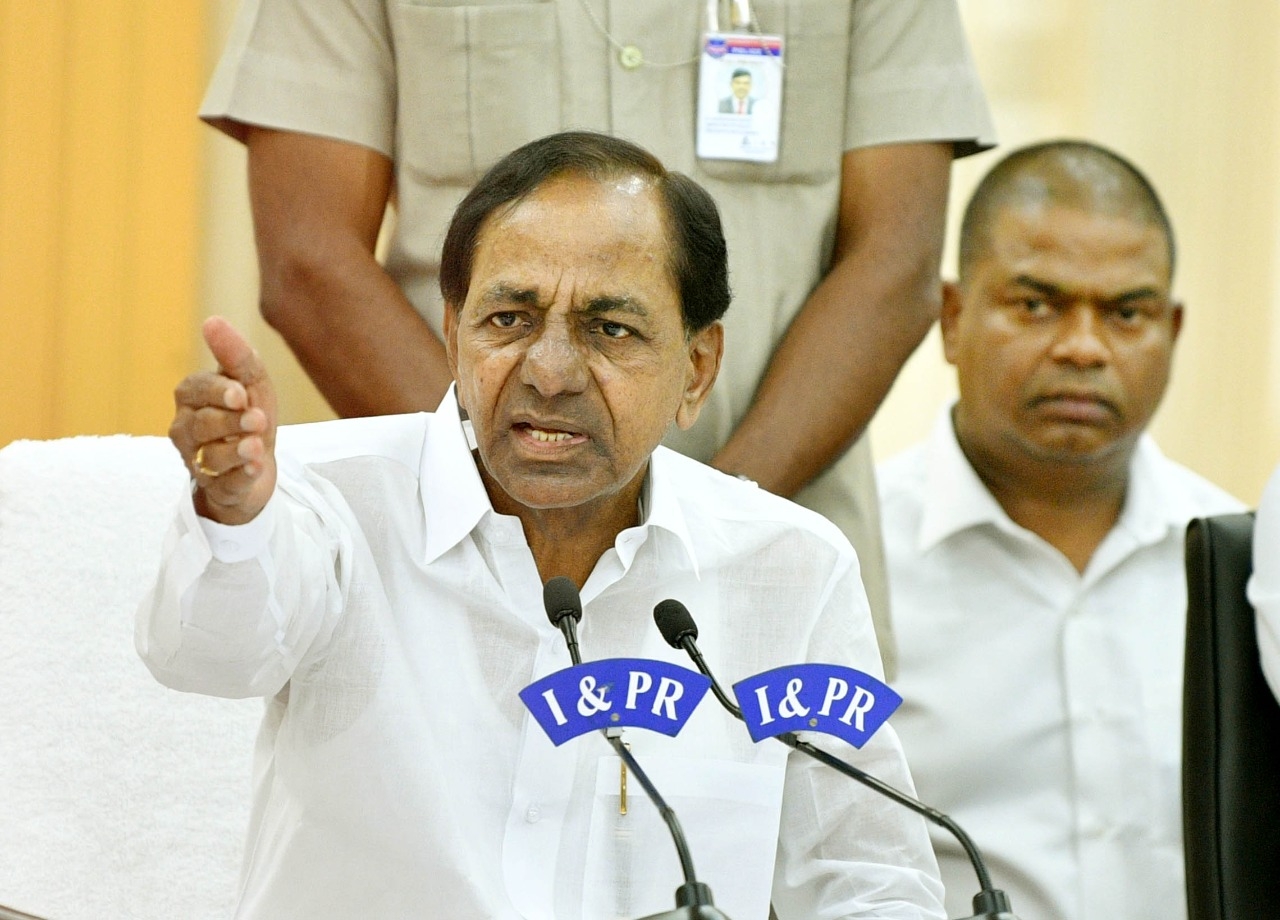 नफरत की राजनीति से देश को खतरा, धार्मिक उन्माद के अलावा किसी भी अन्य मुद्दे पर नहीं हो रही चर्चा : केसीआर
