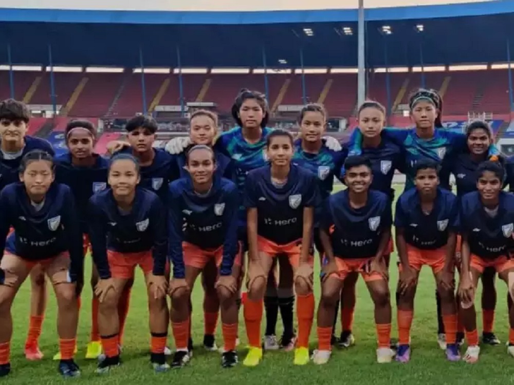 खेल की खबरें: भारत की नाबालिग खिलाड़ी के साथ फुटबॉल कोच ने किया दुर्व्यवहार, AIFF ने किया निलंबित