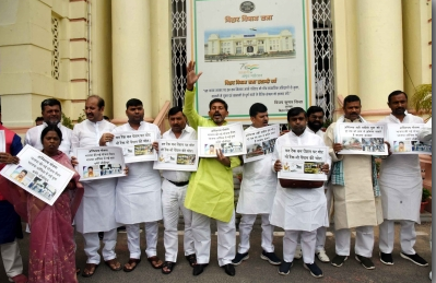 बिहार विधानसभा में अग्निपथ को लेकर हंगामा, योजना को वापस लेने की मांग