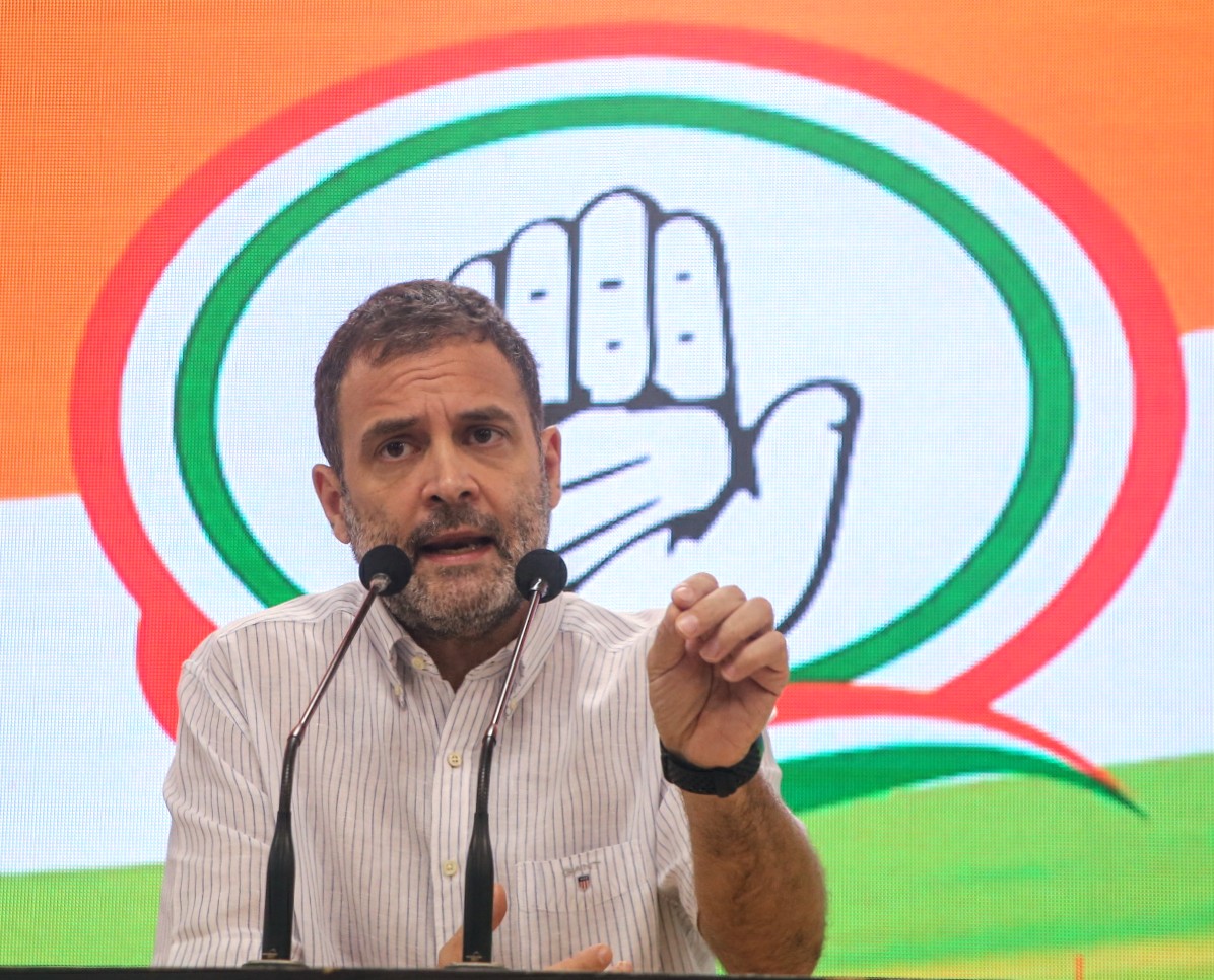 घर का पता 'लोक कल्याण मार्ग' रखने से कल्याण नहीं होता, PM ने 'महंगाई बढ़ाओ, कमाई घटाओ' मॉडल को किया लागू: राहुल